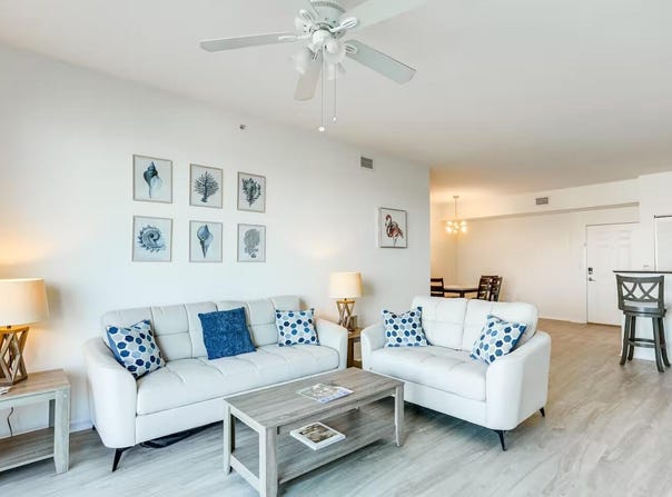 802 W Windward Way, Lantana, FL 33462