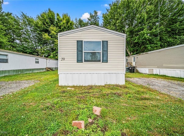 20 Eddie Road, Madison, OH 44057