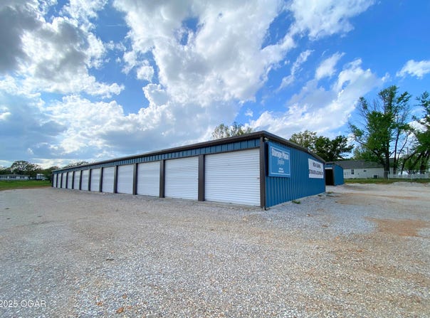 4932 Elm Drive, Joplin, MO 64801