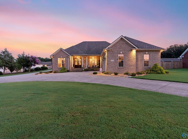 133 Woodfern Drive, Killen, AL 35645
