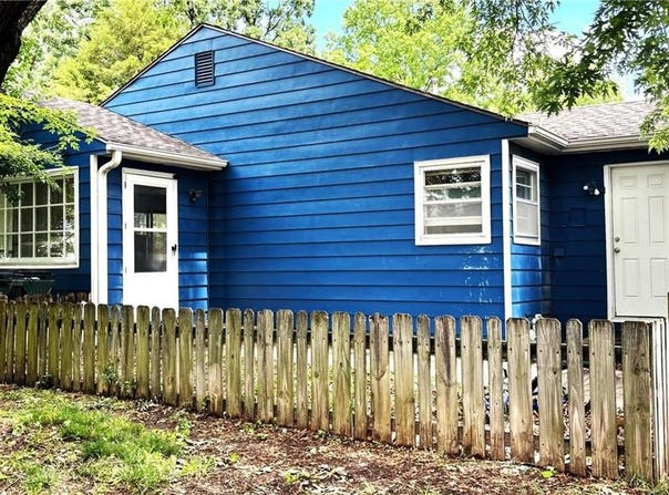 1024 Iowa Street, Lawrence, KS 66044