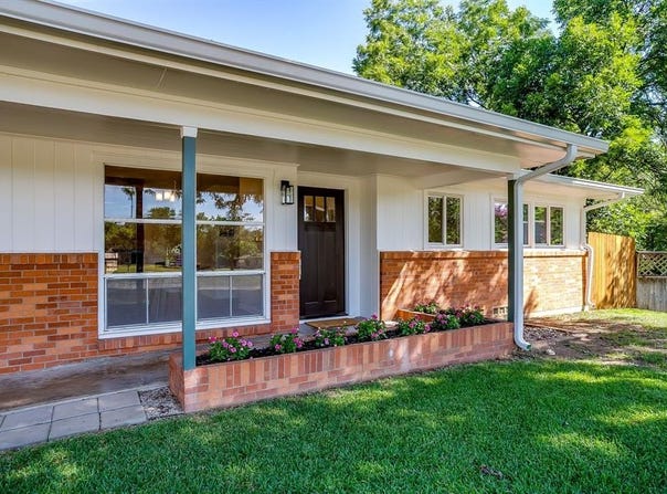 209 S Hill Drive, Weatherford, TX 76086