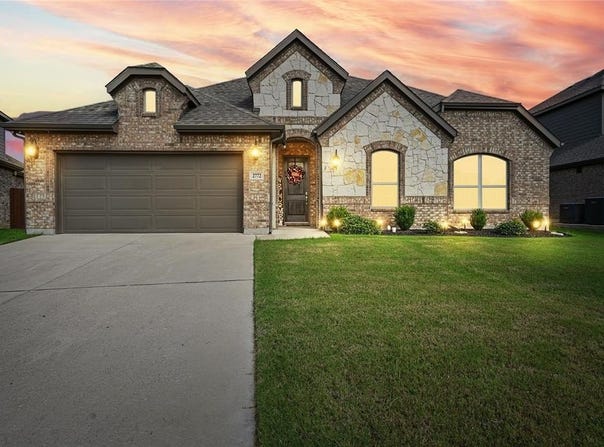 2772 Lisa Maria Street, Burleson, TX 76028