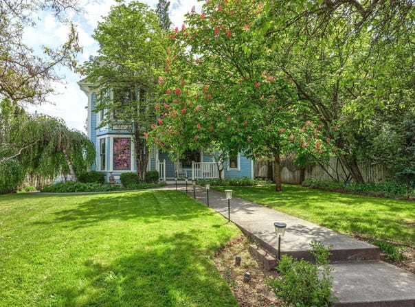 496 Beach Street, Ashland, OR 97520