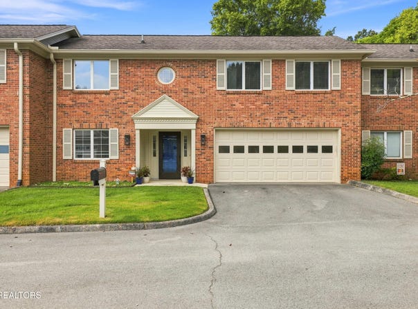 1003 Hardwick Drive, Maryville, TN 37803