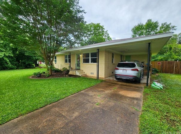 18 Cedar Street, Greenbrier, AR 72058