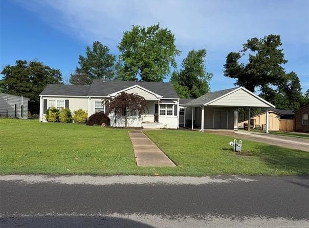 3210 Summit Boulevard, Sand Springs, OK 74063