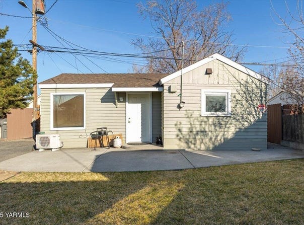 807 S Washington St, Kennewick, WA 99336