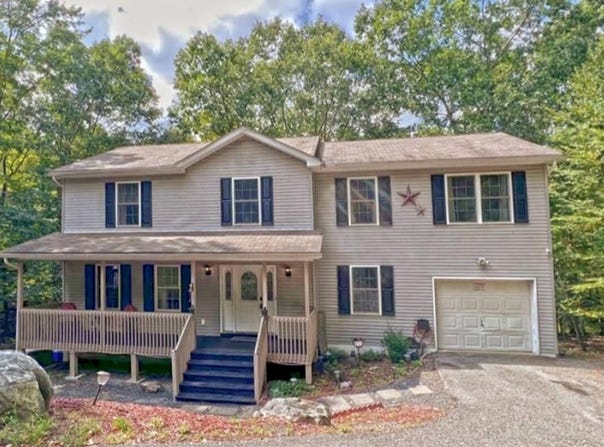 3114 Fairfax Terrace, East Stroudsburg, PA 18301