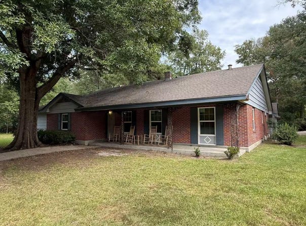 2707 Julienne Pl, Hattiesburg, MS 39402