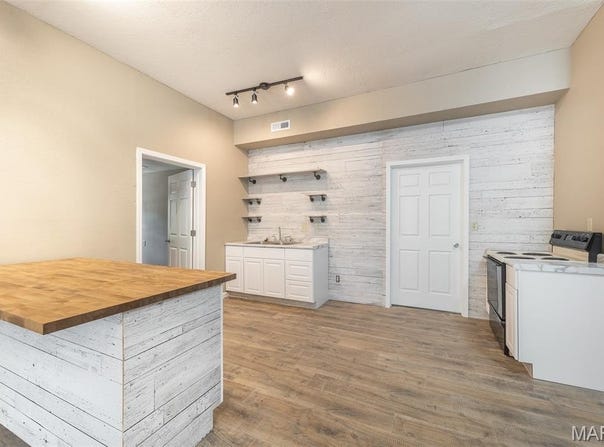 10576 Highway PP, Poplar Bluff, MO 63901