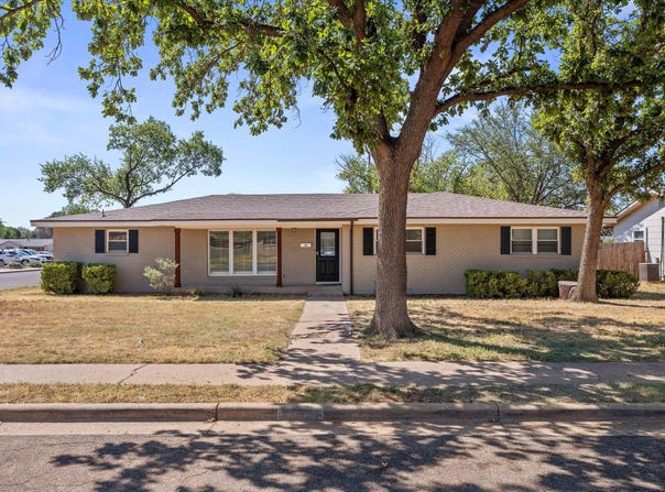 4801 14th Street, Lubbock, TX 79416