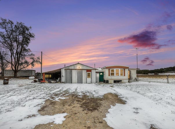 9156 1 Mile Road, Lakeview, MI 48850