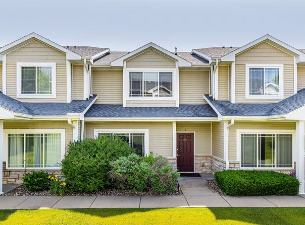 2240 Hart Avenue unit: 4, Des Moines, IA 50320