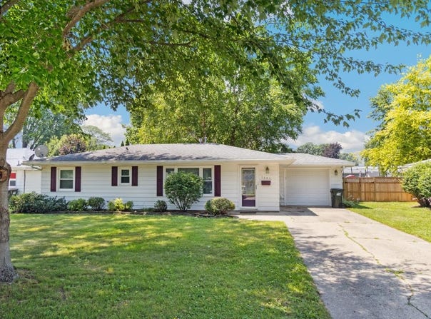 1807 21st, STERLING, IL 61081