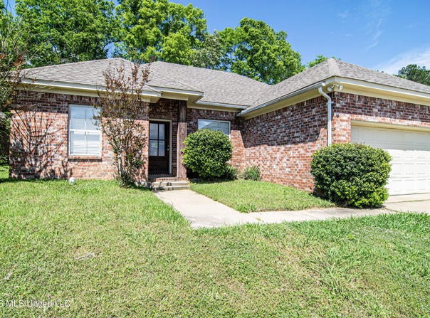 441 Silver Drive, Pearl, MS 39208