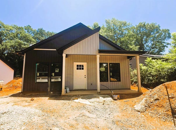 8 Bobo Street, Inman, SC 29349