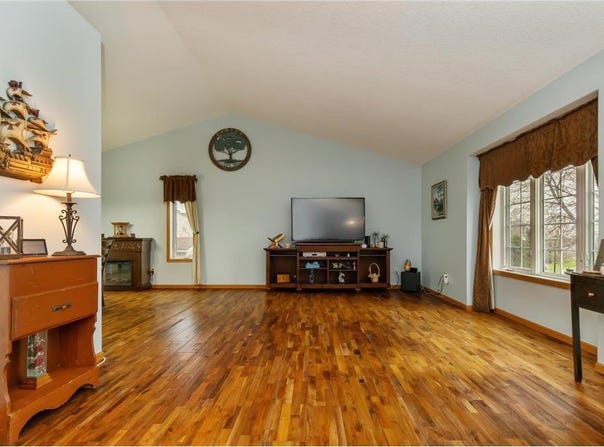 10346 Oakridge Place, Elko New Market, MN 55020