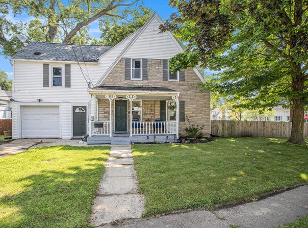 219 Exchange Street, Marshall, MI 49068