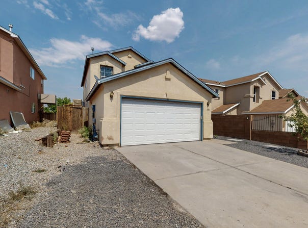 1338 Ojo Sarco Street SW, Albuquerque, NM 87121