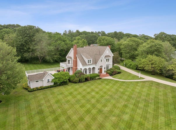 6 Ebb Tide Drive, Cumberland, ME 04110