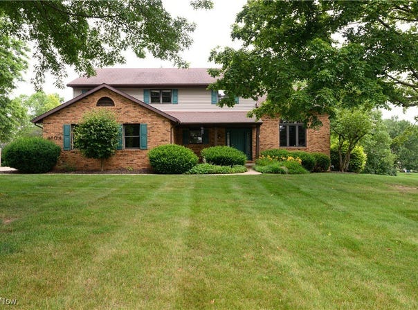 6104 Shipslanding Avenue NW, Canton, OH 44718