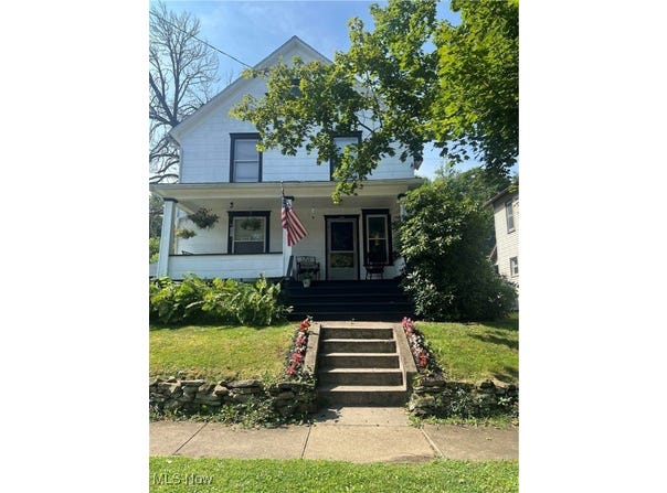 199 Garfield Avenue, East Palestine, OH 44413