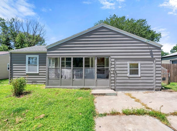 2181 S Wallace St, Wichita, KS 67218-5419