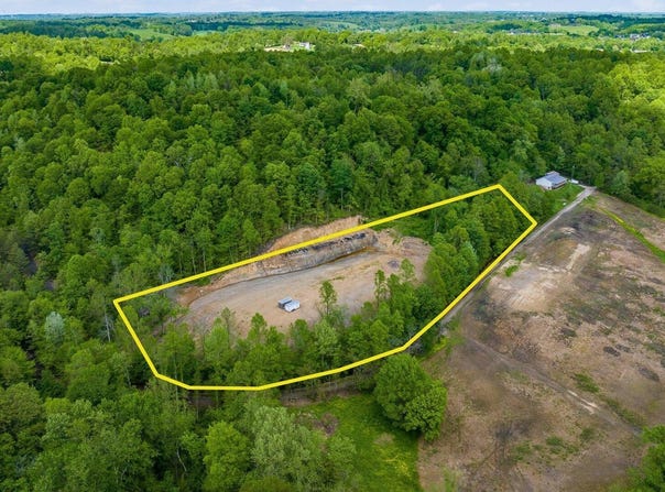2519 Frick Drive, Zanesville, OH 43701