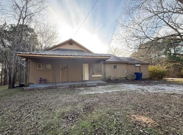 603 E Wiygul St, Fulton, MS 38843