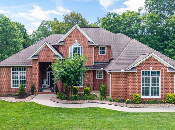 108 Center Park Lane, Oak Ridge, TN 37830