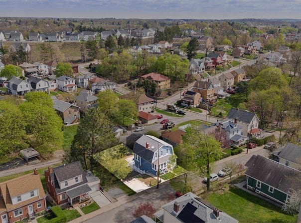 16 Fordham Ave, West View, PA 15229