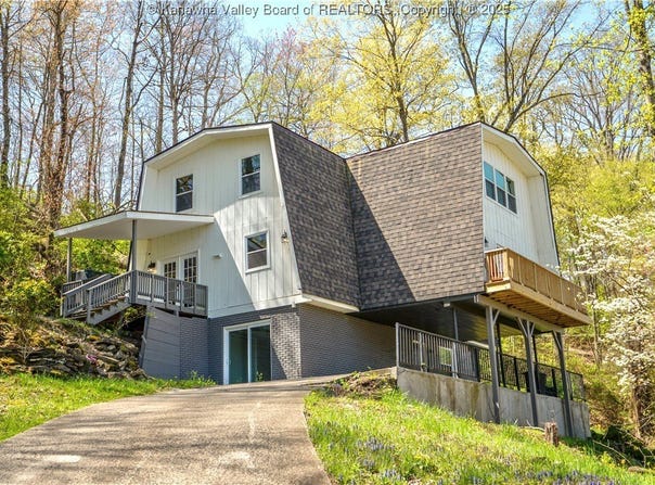 931 Woodside Drive, St Albans, WV 25177