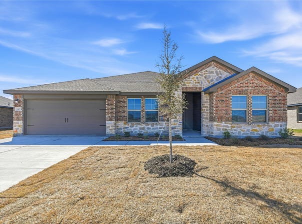 1907 Reveille Way, Terrell, TX 75160