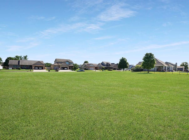 1705 W FIELDSTONE Street, Chillicothe, IL 61523