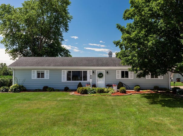 3628 SE St Rd 116, Bluffton, IN 46714