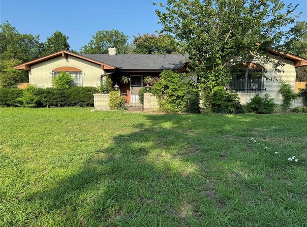 2908 Washington Street, Commerce, TX 75428