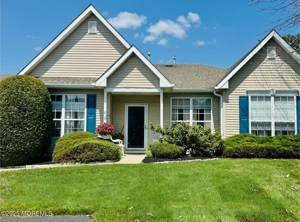 57 Deerchase Lane, Lakewood, NJ 08701