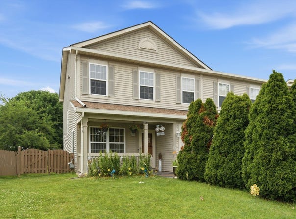 678 S Shannon Drive, Romeoville, IL 60446