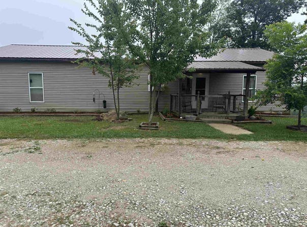 3269 Hampton Ridge Road, Genoa, WV 25517