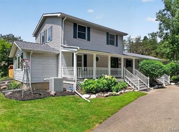 1437 E Cook Road, Grand Blanc Twp, MI 48439