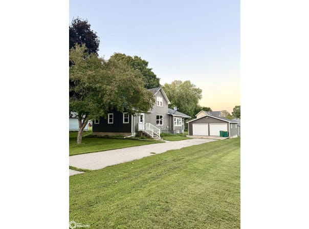 111 N Sullivan Avenue, Nora Springs, IA 50458