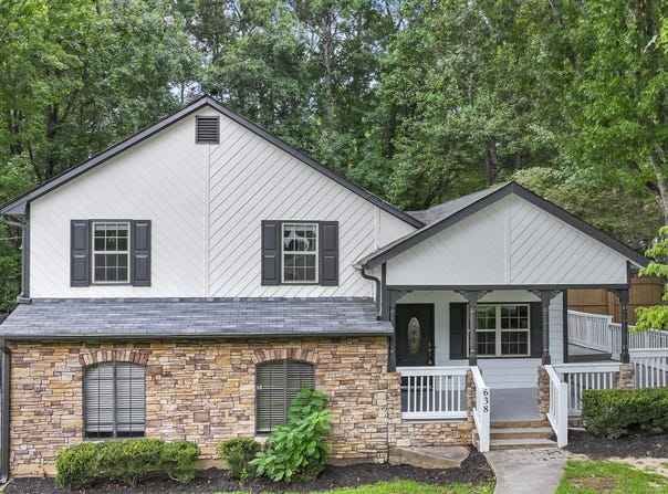 638 Granite, Loganville, GA 30052
