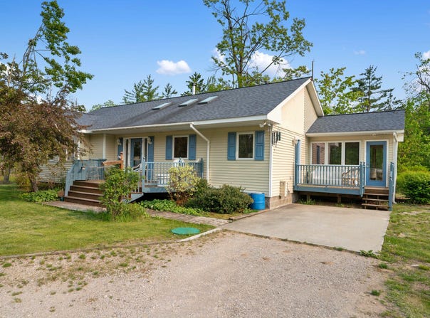 10134 UPPER MOGRAIN ROAD, CHEBOYGAN, MI 49721
