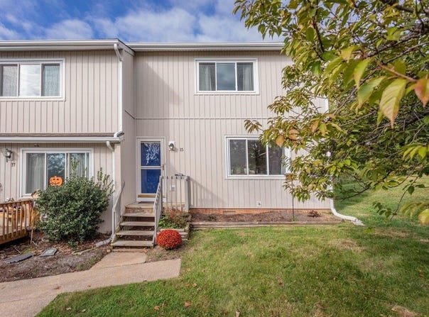 15 VILLAGE SQ, HARRISONBURG, VA 22802