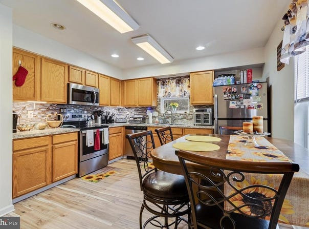 6 DOCKSIDE COURT, MONTROSS, VA 22520