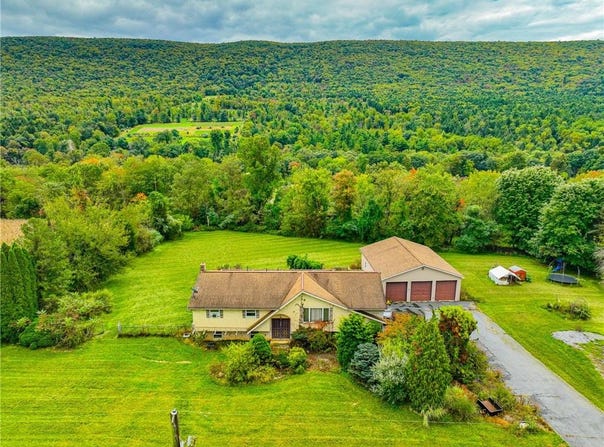 1965 Lower Smith Gap Road, Lower Towamensing Tp, PA 18058