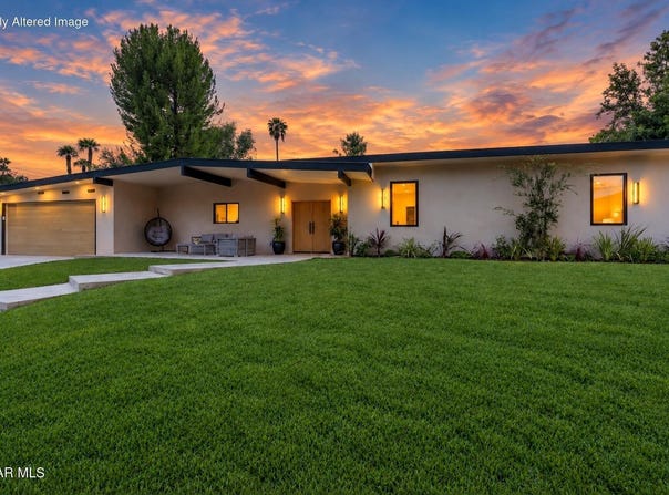 4405 Brookford Avenue, Woodland Hills, CA 91364