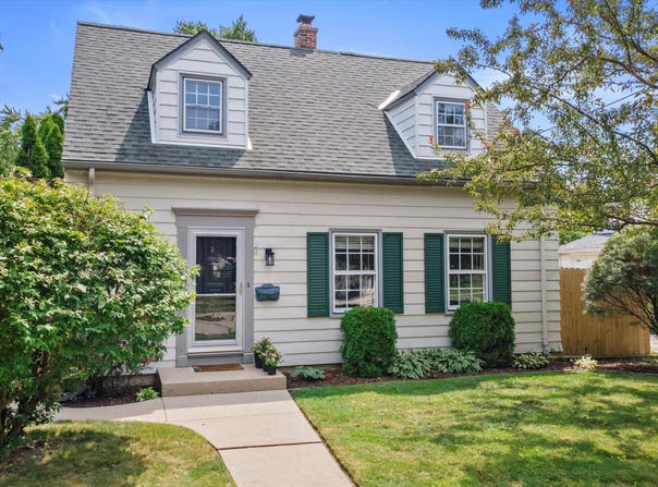 3621 E Van Norman Ave, Cudahy, WI 53110