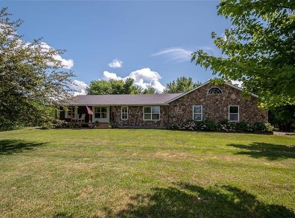 4006 Thomas Road, Wellsville, KS 66092